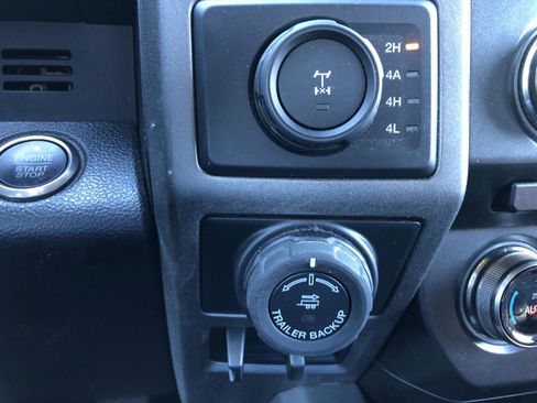 Used 2018 Ford F150 Raptor w/ Equipment Group 802A Luxury image 21