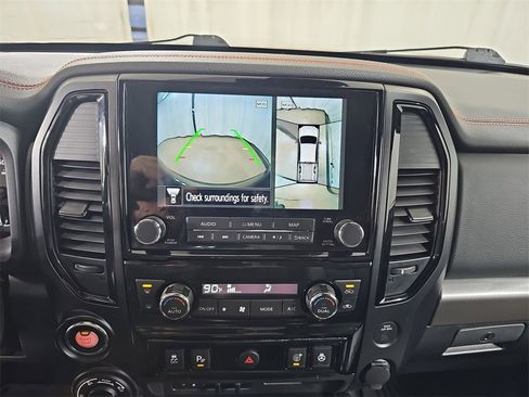 Used 2021 Nissan Titan PRO-4X w/ Pro-4x Convenience Package image 27