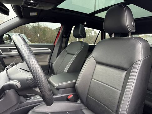 Used 2023 Volkswagen Atlas Cross Sport SEL R-Line image 12