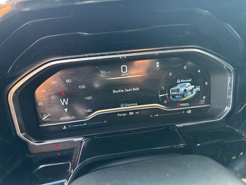 Used 2024 GMC Sierra 2500 SLE image 32