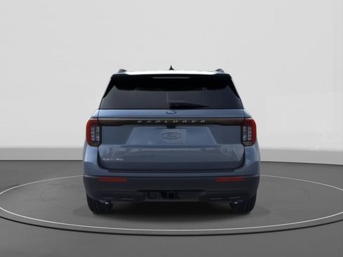 New 2026 Ford Explorer Active image 5