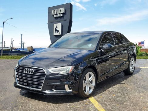 Used 2018 Audi A3 2.0T Premium FWD image 1