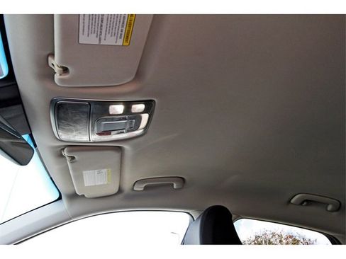 Used 2022 Genesis GV70 2.5T image 28