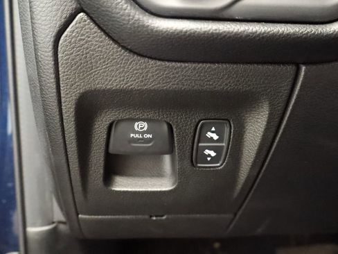 Certified 2019 RAM 1500 Big Horn image 35