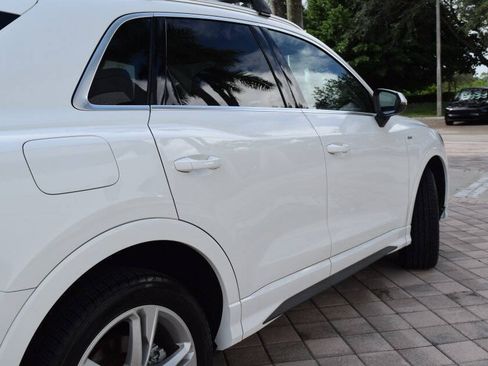 Used 2020 Audi Q3 2.0T Premium w/ Convenience Package AWD/4WD image 24