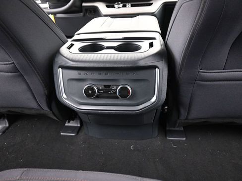 New 2025 Ford Expedition Max Active image 16