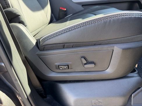 Used 2025 RAM 3500 Laramie w/ Night Edition image 32