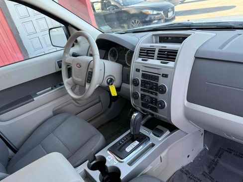 Used 2009 Ford Escape 4WD Hybrid image 24
