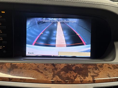 Used 2009 Mercedes-Benz S 550 4MATIC image 11