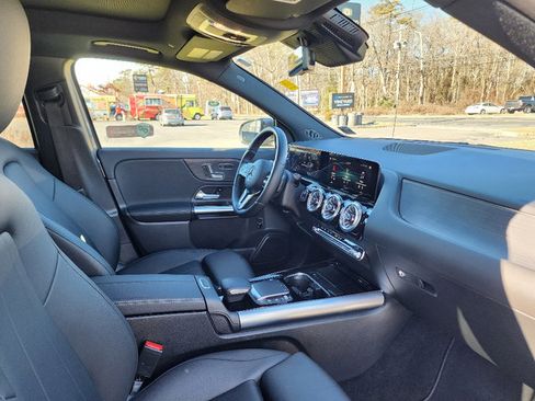 Used 2023 Mercedes-Benz GLA 250 4MATIC image 27