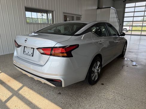 Used 2021 Nissan Altima 2.5 S FWD image 5