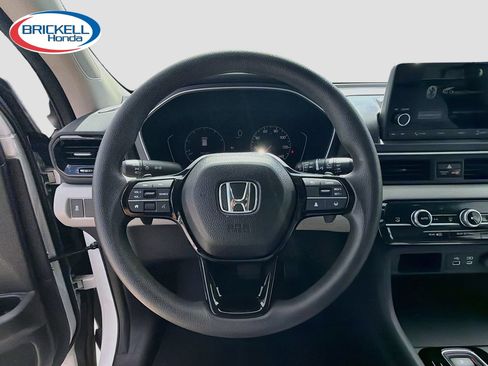 Certified 2023 Honda Pilot LX image 39