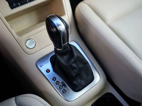 Used 2014 Volkswagen Tiguan SEL image 20
