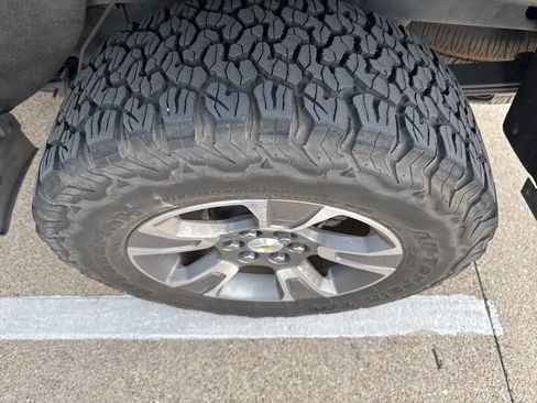 Used 2018 Chevrolet Colorado Z71 image 7