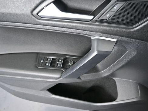 Used 2021 Volkswagen Tiguan SEL image 37