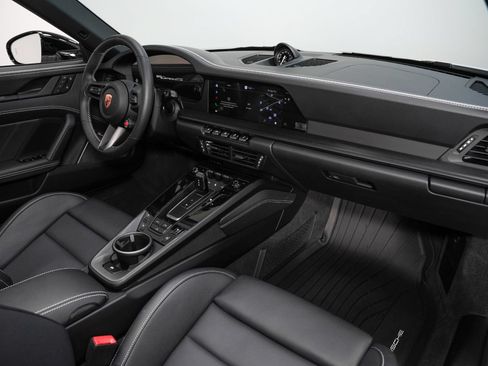 Used 2026 Porsche 911 GTS image 32