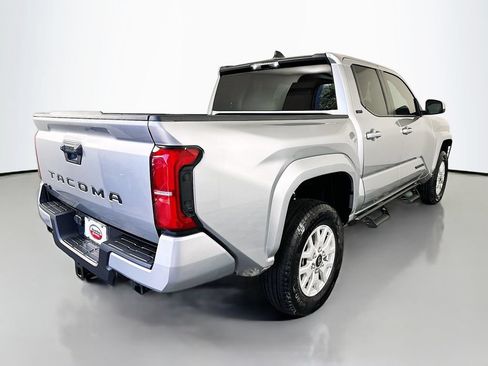 Certified 2026 Toyota Tacoma SR5 AWD/4WD image 5