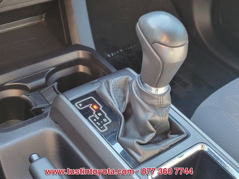 Used 2017 Toyota Tacoma TRD Sport image 24