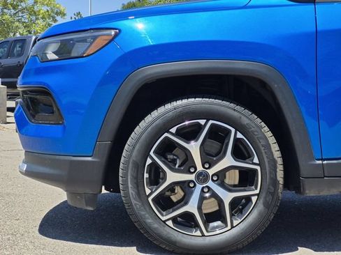 Used 2025 Jeep Compass Limited AWD/4WD image 6