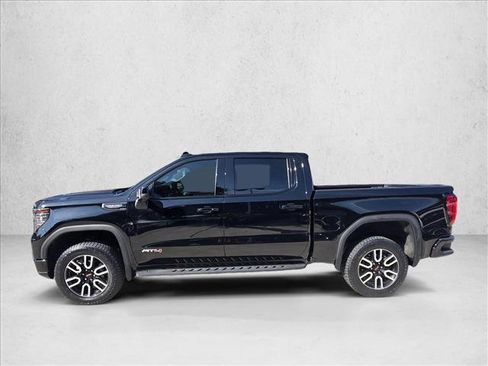 Used 2024 GMC Sierra 1500 AT4 w/ Technology Package AWD/4WD image 8
