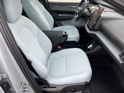 New 2026 Volvo EX30 Ultra w/ Protection Package Premier AWD/4WD image 9