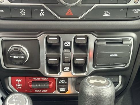 New 2026 Jeep Wrangler Unlimited Rubicon image 16