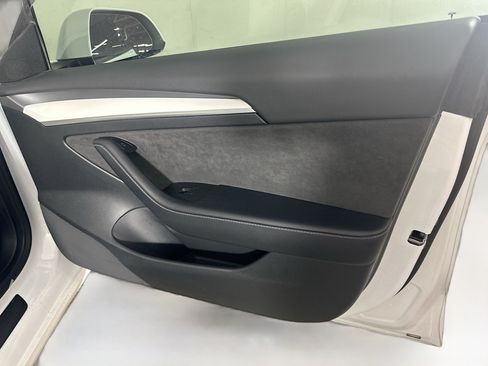 Used 2023 Tesla Model 3 Standard Range RWD image 30