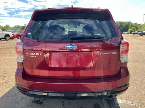 Used 2018 Subaru Forester 2.5i Touring AWD/4WD image 5