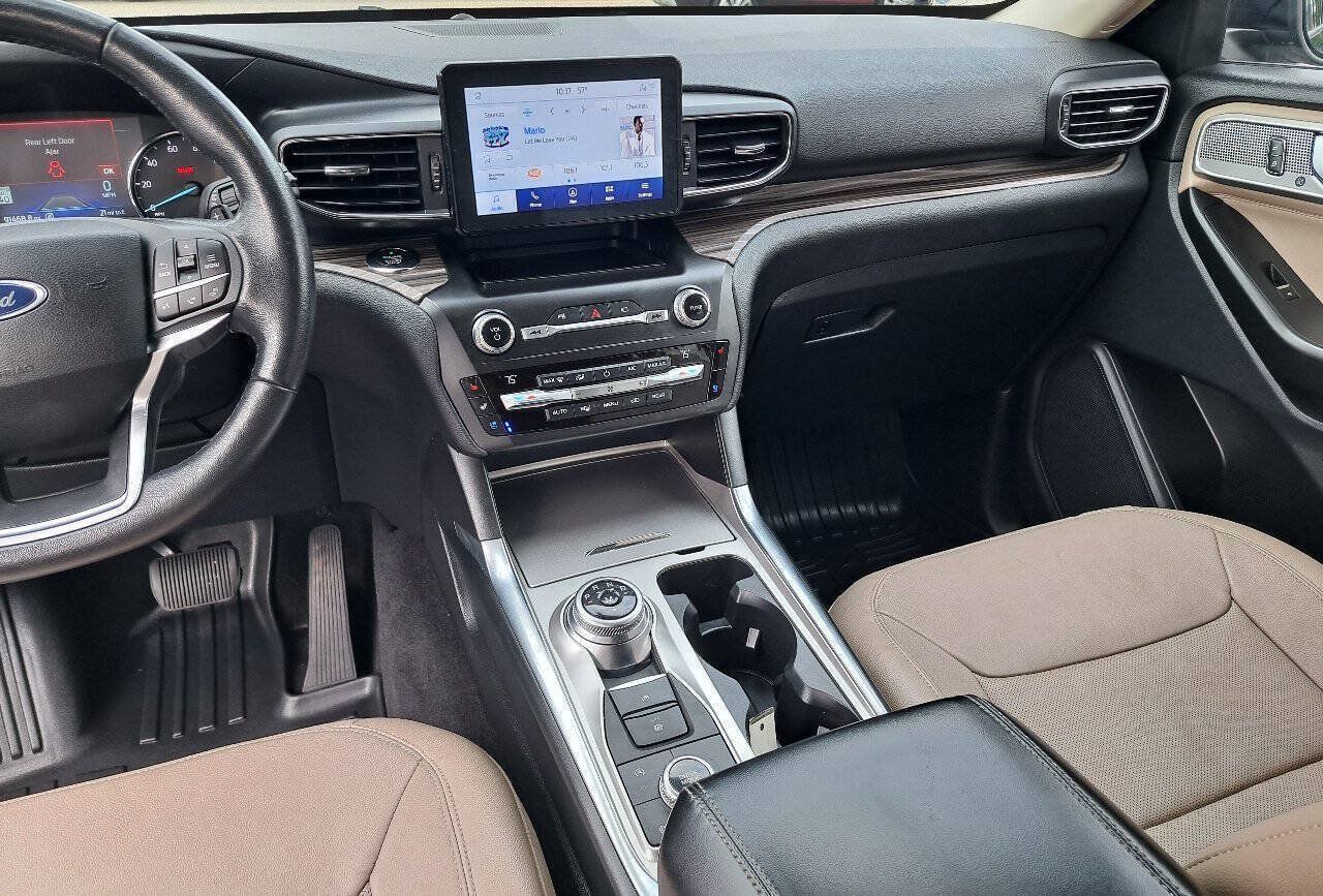 Used 2020 Ford Explorer Limited AWD/4WD image 7