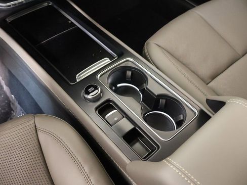 New 2026 Lincoln Corsair Grand Touring image 9