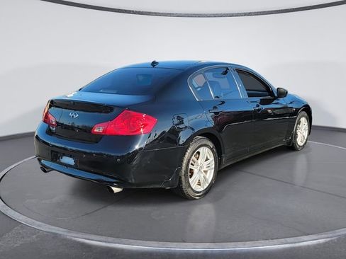 Used 2013 INFINITI G37 x w/ Premium Pkg image 6