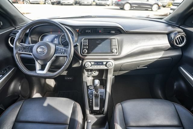 Used 2018 Nissan Kicks SR w/ Premium Package FWD image 14