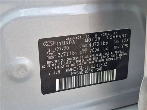 Used 2020 Hyundai Ioniq SE FWD image 30