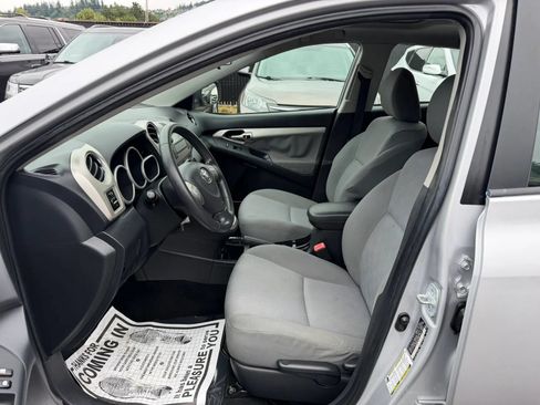 Used 2009 Toyota Matrix S FWD image 8