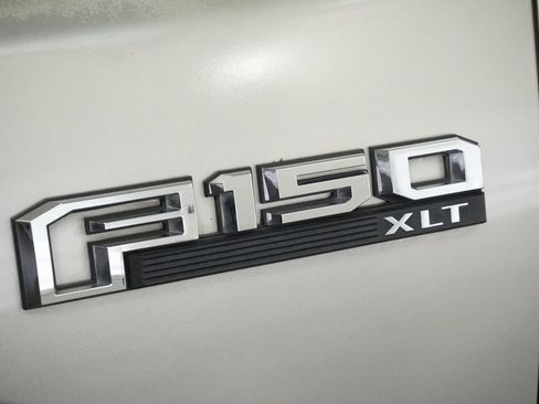 Used 2017 Ford F150 XLT w/ Equipment Group 301A Mid AWD/4WD image 27