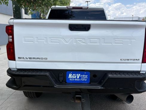 Used 2025 Chevrolet Silverado 2500 Custom w/ Custom Value Package RWD image 8