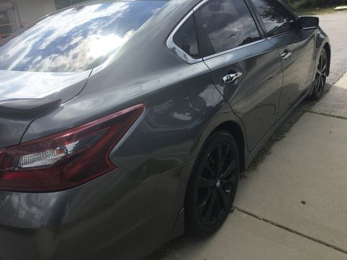 Used 2017 Nissan Altima 2.5 SR w/ Midnight Edition Package image 6