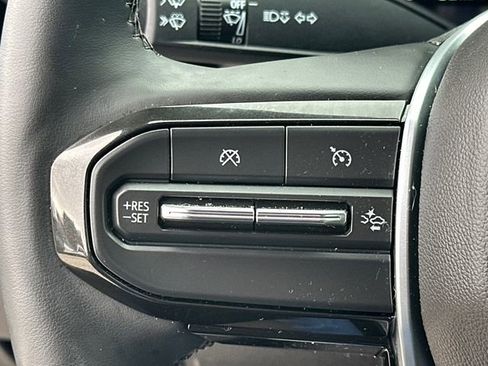 Used 2025 Chevrolet Colorado ZR2 image 28