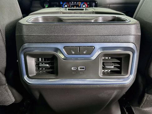 Used 2022 Chevrolet Silverado 1500 High Country w/ Technology Package AWD/4WD image 26