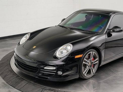 Used 2013 Porsche 911 4 Coupe image 9