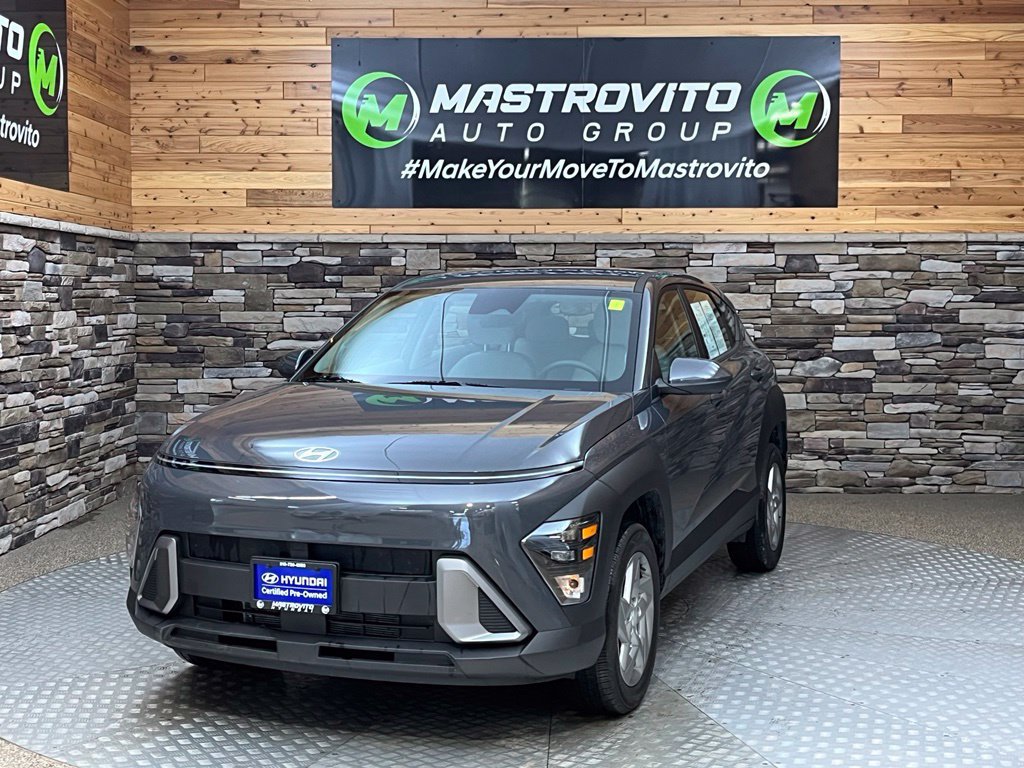 Used 2024 Hyundai Kona SE AWD/4WD image 3