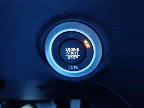 New 2026 Chrysler Pacifica Pinnacle image 24