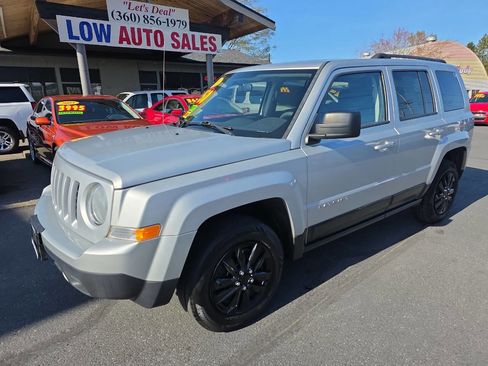 Used 2013 Jeep Patriot Sport w/ PWR Value Group image 4