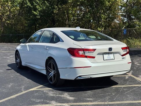 Certified 2022 Honda Accord Touring image 6