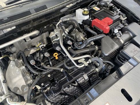 Used 2024 Mitsubishi Outlander SE image 11