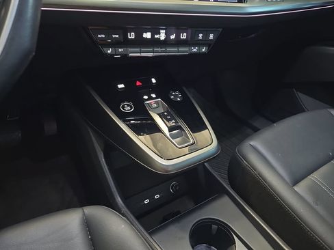 Used 2023 Audi Q4 e-tron Premium Plus AWD/4WD image 27