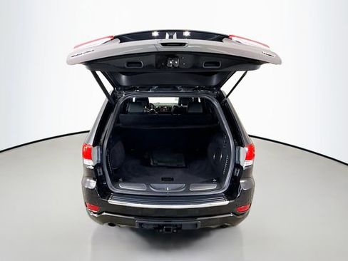 Used 2020 Jeep Grand Cherokee Overland image 24