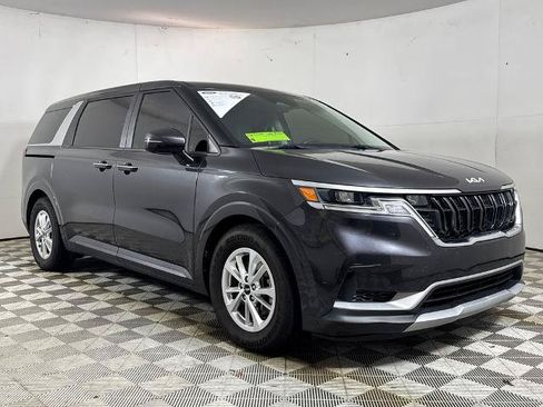 Used 2022 Kia Carnival LX FWD image 1