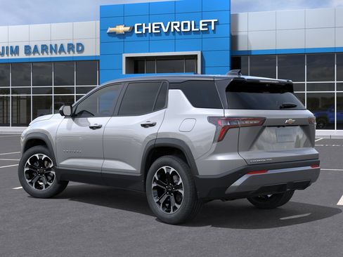 New 2026 Chevrolet Equinox LT AWD/4WD image 3