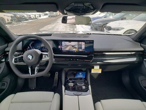 New 2026 BMW 530i xDrive w/ M Sport Package image 8